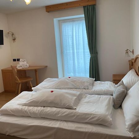 Garni Villa Elsa Pozza di Fassa Exterior foto