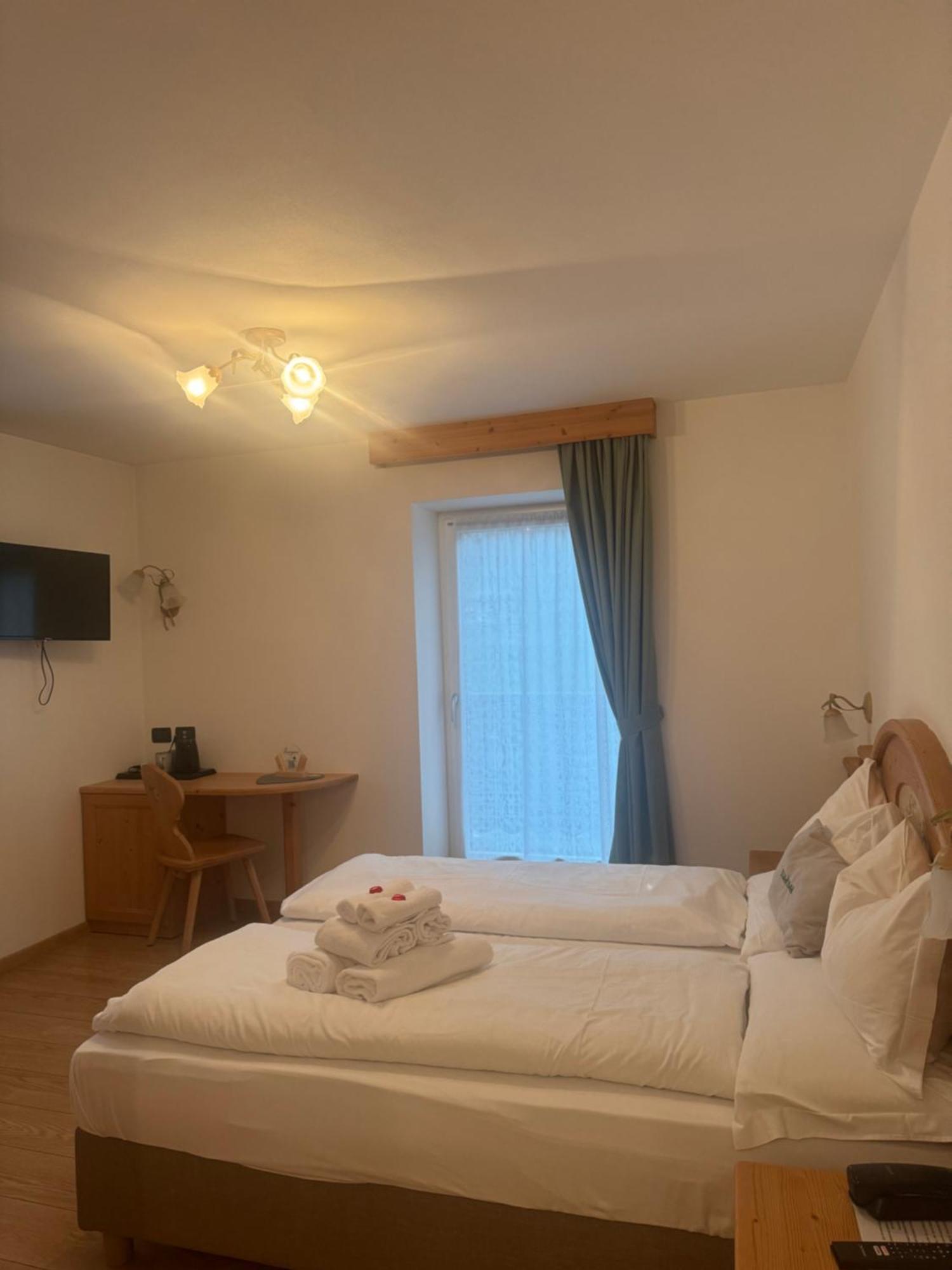 Garni Villa Elsa Pozza di Fassa Exterior foto
